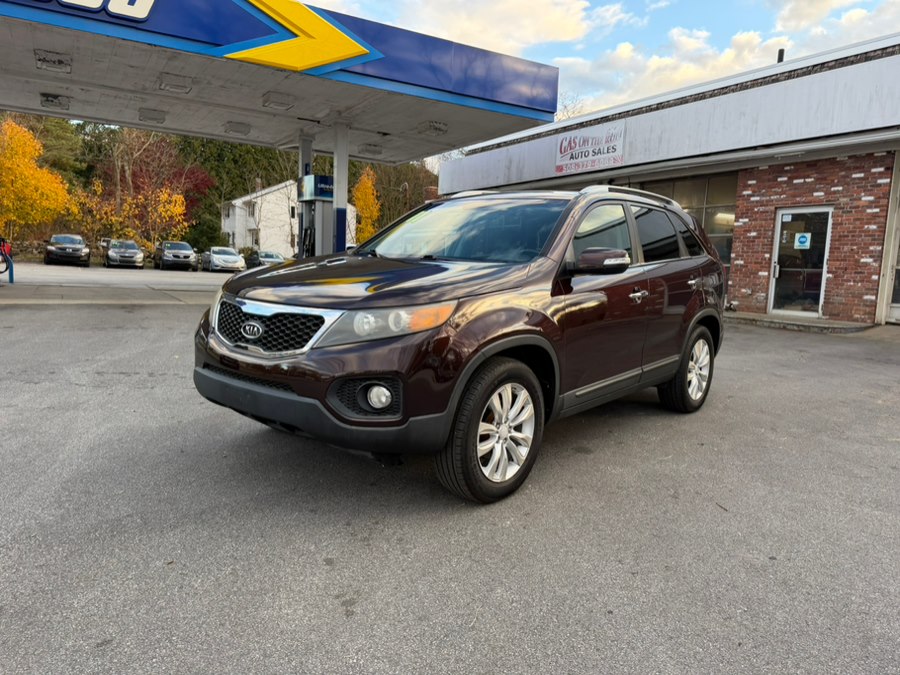 Used 2013 Kia Sorento in Swansea, Massachusetts | Gas On The Run. Swansea, Massachusetts
