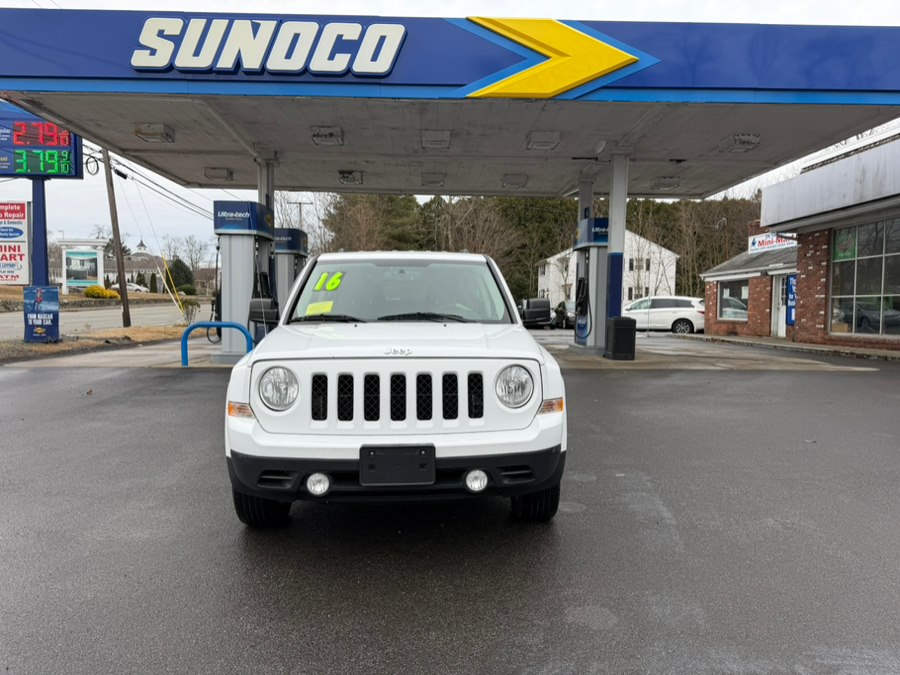 Used 2016 Jeep Patriot in Swansea, Massachusetts | Gas On The Run. Swansea, Massachusetts