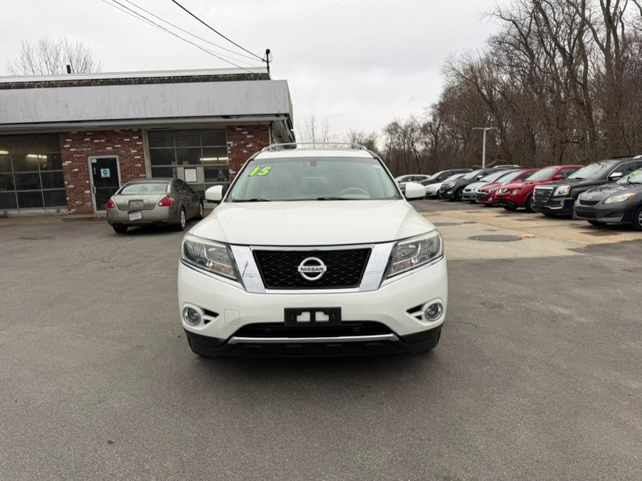 Used 2015 Nissan Pathfinder in Swansea, Massachusetts | Gas On The Run. Swansea, Massachusetts