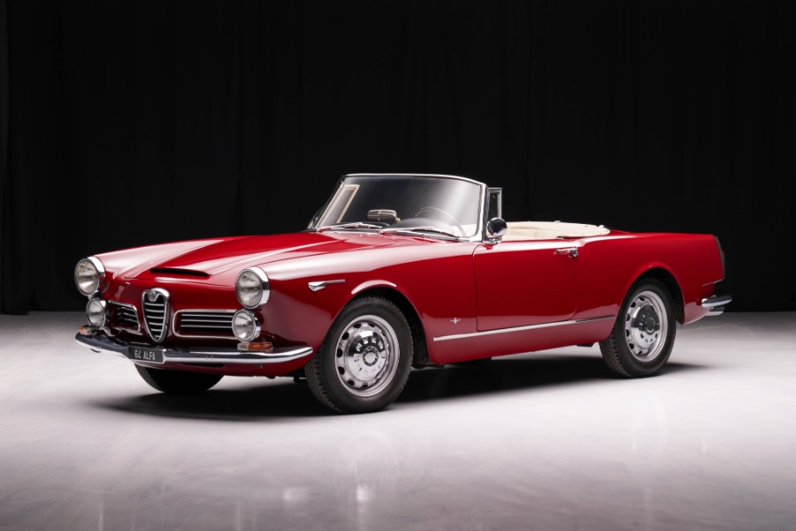 Used 1964 Alfa Romeo 2600 in North Salem, New York | Meccanic Shop North Inc. North Salem, New York