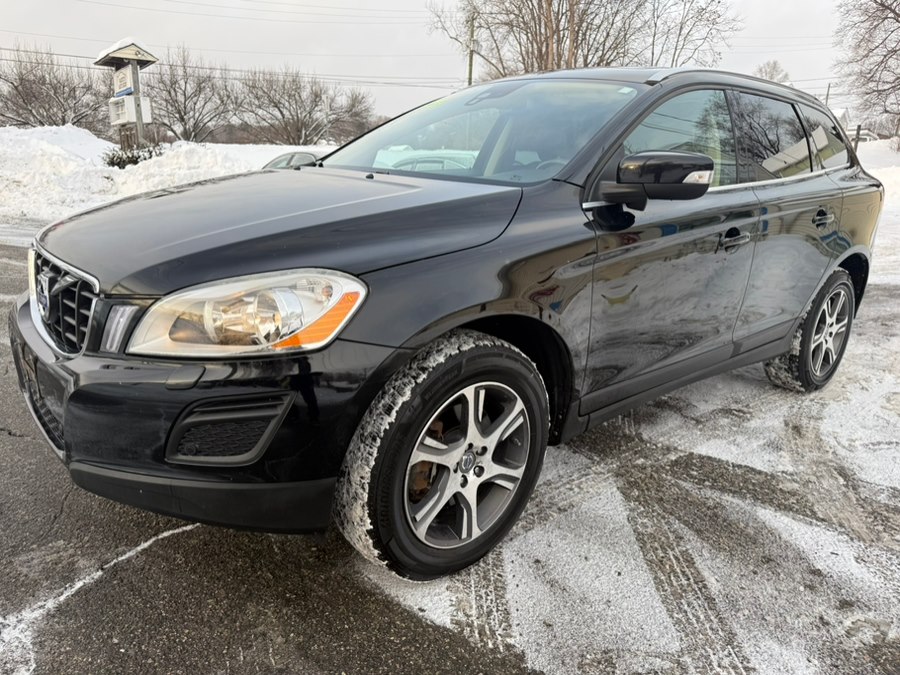 Used 2011 Volvo XC60 in New Milford, Connecticut | Faustos Auto Body and Repairs LLC. New Milford, Connecticut