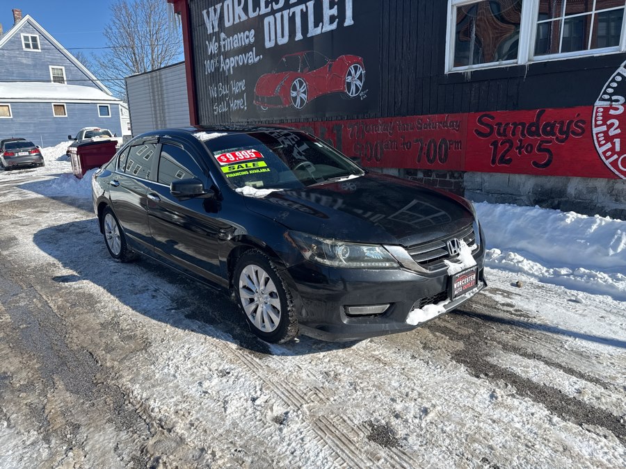 Used 2013 Honda Accord Sdn in Worcester, Massachusetts | Worcester Auto Outlet LLC. Worcester, Massachusetts