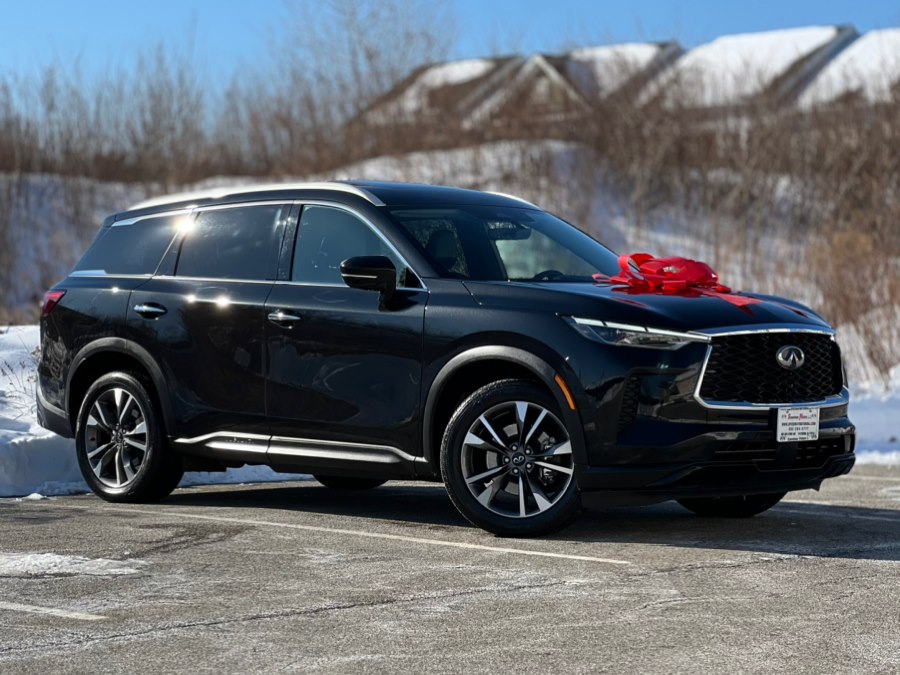 Used 2023 INFINITI QX60 in Paterson, New Jersey | Speedway Motors LLC. Paterson, New Jersey