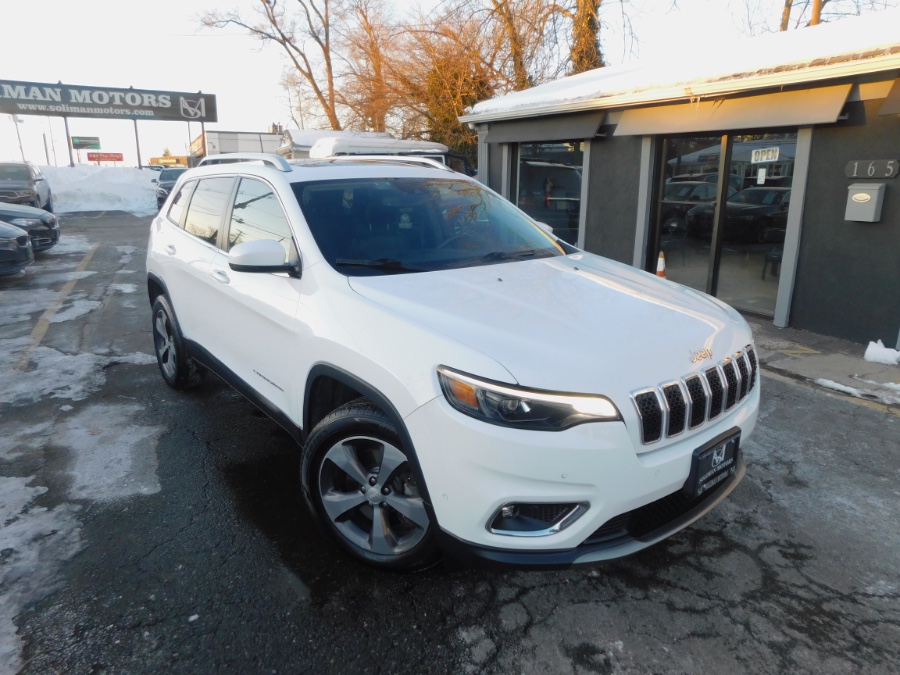 Used 2019 Jeep Cherokee in Lodi, New Jersey | Soliman Motors. Lodi, New Jersey