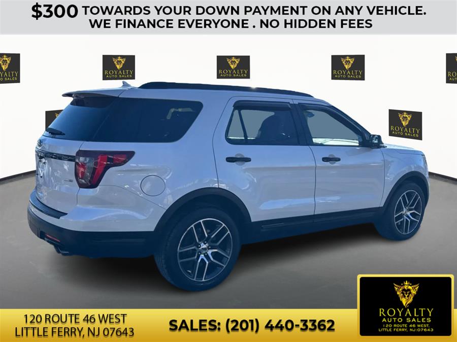 2018 Ford Explorer Sport photo 4