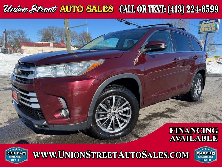 Used 2017 Toyota Highlander in West Springfield, Massachusetts | Union Street Auto Sales. West Springfield, Massachusetts