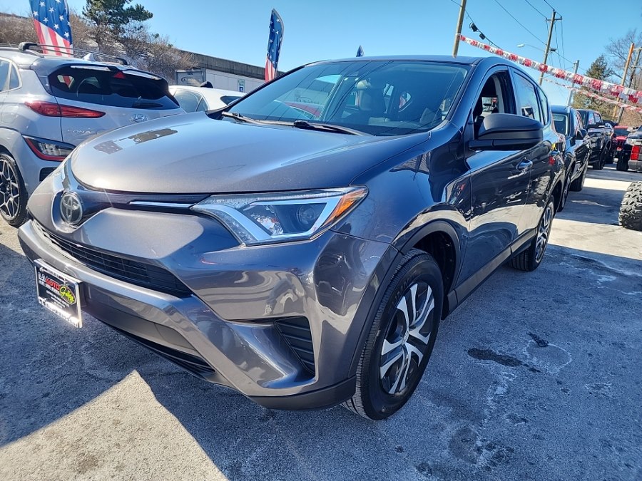 Used 2018 Toyota RAV4 in Islip, New York | L.I. Auto Gallery. Islip, New York