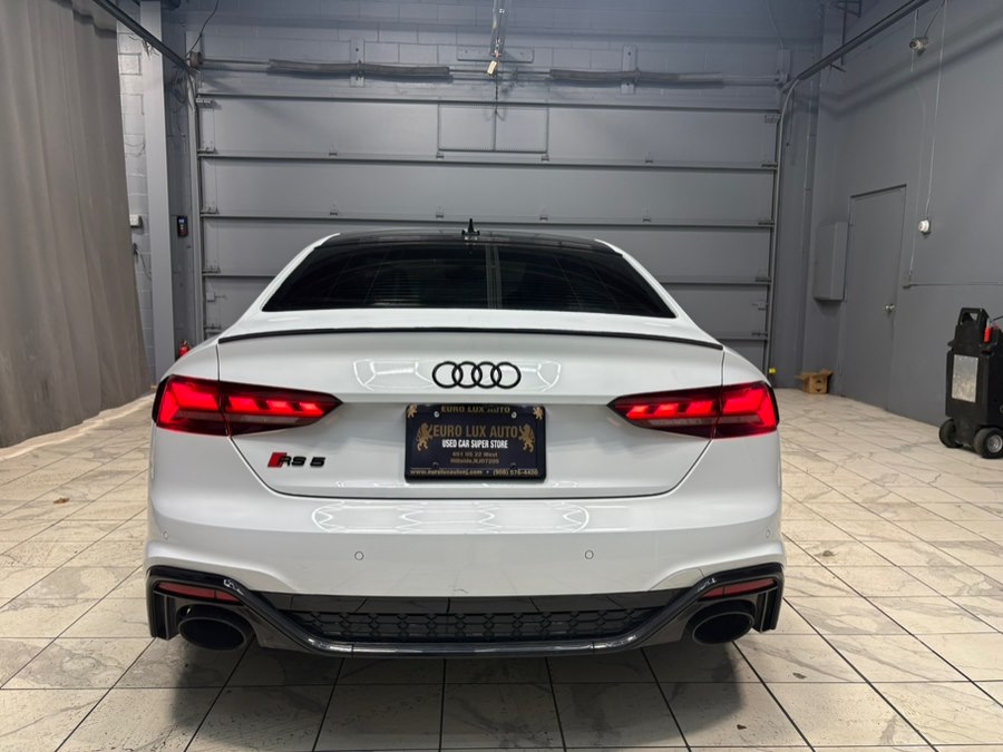 2021 Audi RS 5 quattro photo 2