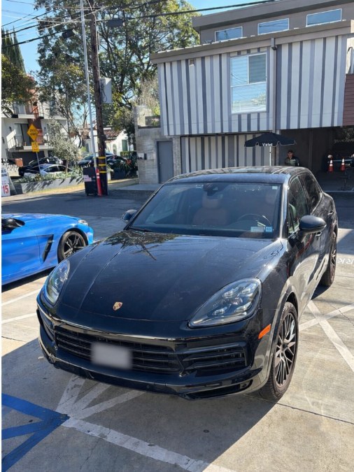 2022 Porsche Cayenne Platinum Edition