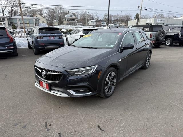 Used 2018 Buick Regal Tourx in Stratford, Connecticut | Wiz Leasing Inc. Stratford, Connecticut