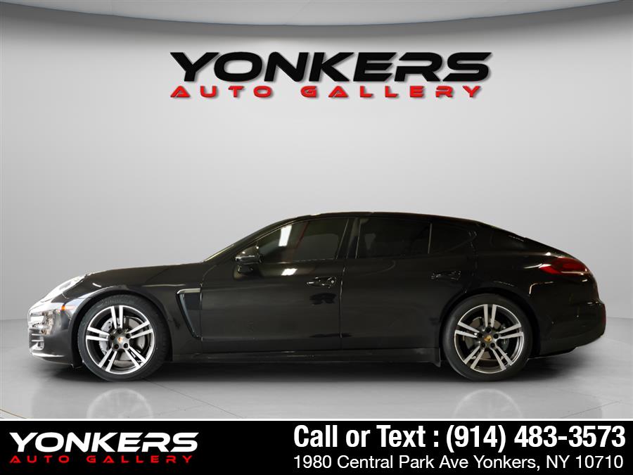 2016 Porsche Panamera