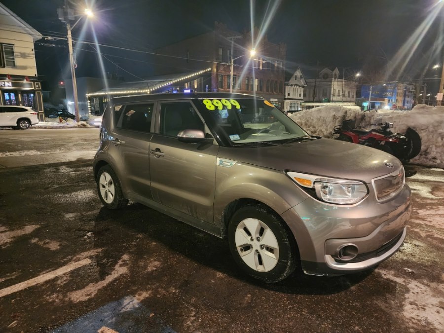 Used 2016 Kia Soul EV in Whitman, Massachusetts | Whitman Auto Center. Whitman, Massachusetts
