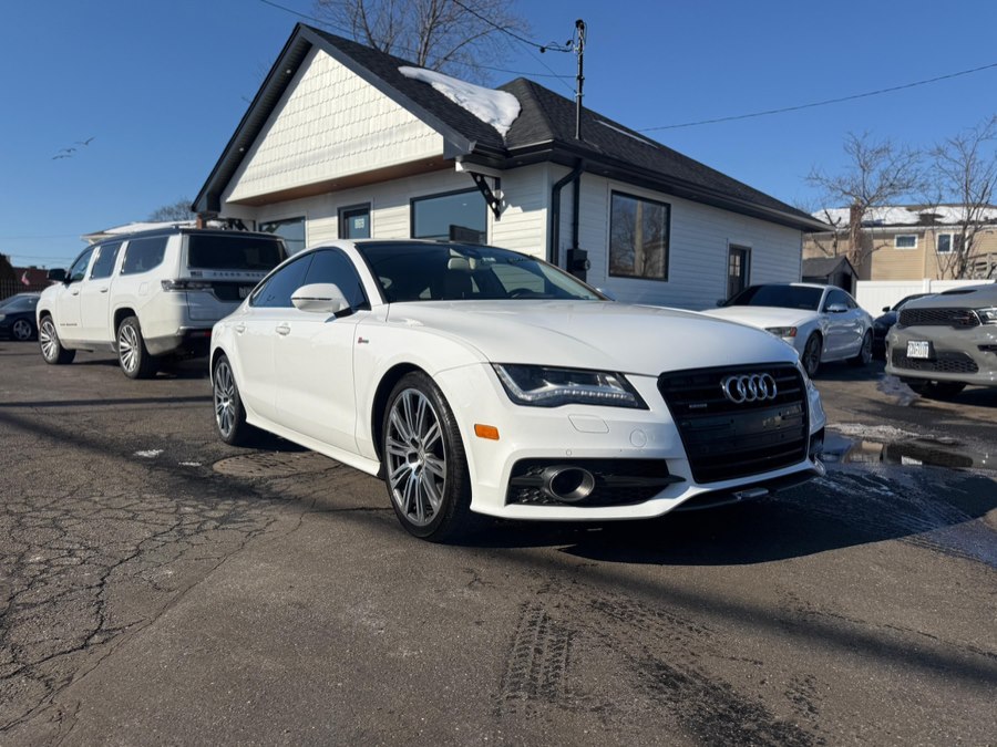 Used 2012 Audi A7 in Hicksville, New York | REGAL AUTOHAUS Auto Service and Sales. Hicksville, New York