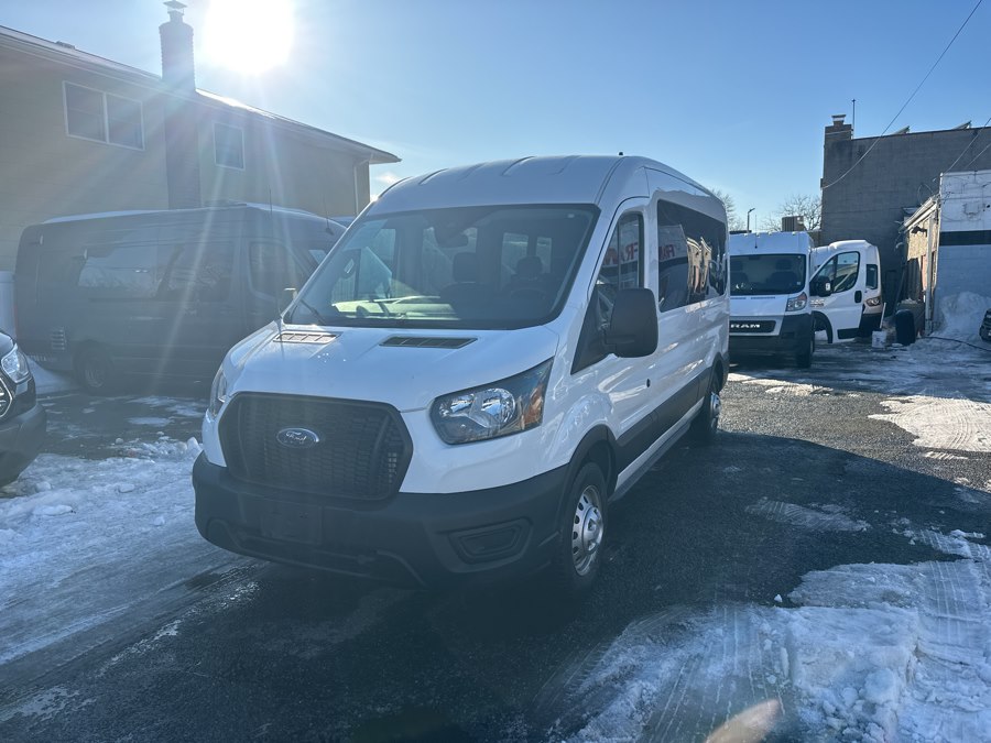 Used Ford Transit Passenger Wagon T-350 148" Med Roof XL AWD 2023 | Only Vans Inc. West Hempstead, New York