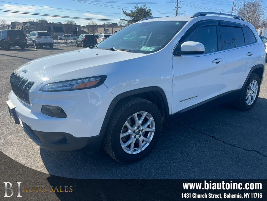 Used 2017 Jeep Cherokee in Bohemia, New York | B I Auto Sales. Bohemia, New York
