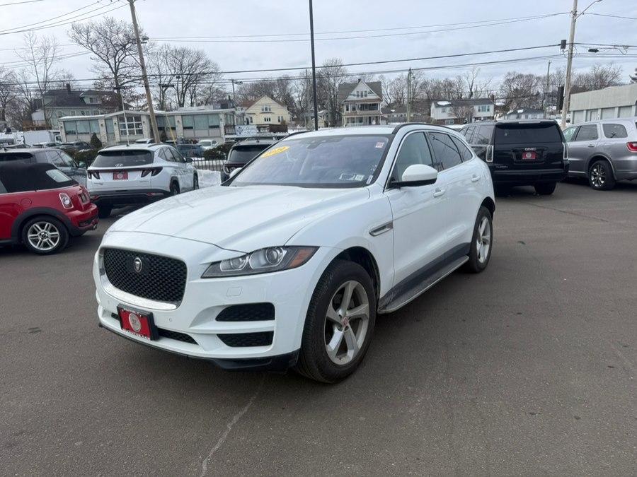 Used 2019 Jaguar F-pace in Stratford, Connecticut | Wiz Leasing Inc. Stratford, Connecticut