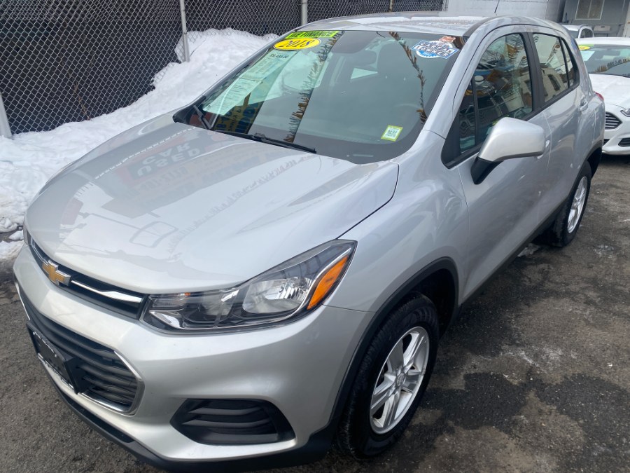 Used 2018 Chevrolet Trax in Middle Village, New York | Middle Village Motors . Middle Village, New York