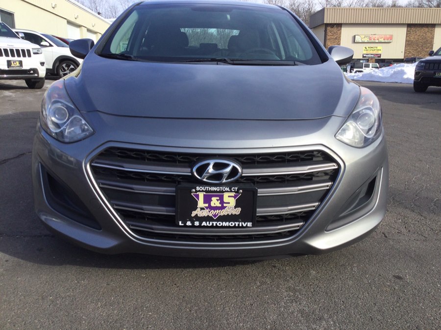 2017 Hyundai Elantra GT GT Automatic's photo