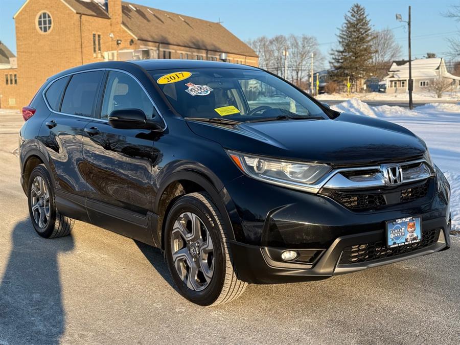 Used 2017 Honda Cr-v in Lawrence, Massachusetts | Home Run Auto Sales Inc. Lawrence, Massachusetts