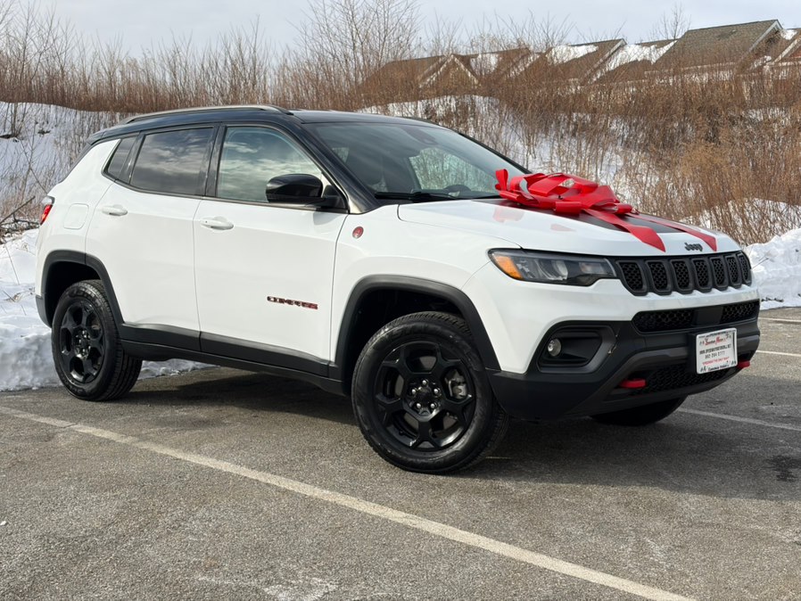 Used 2023 Jeep Compass in Paterson, New Jersey | Speedway Motors LLC. Paterson, New Jersey