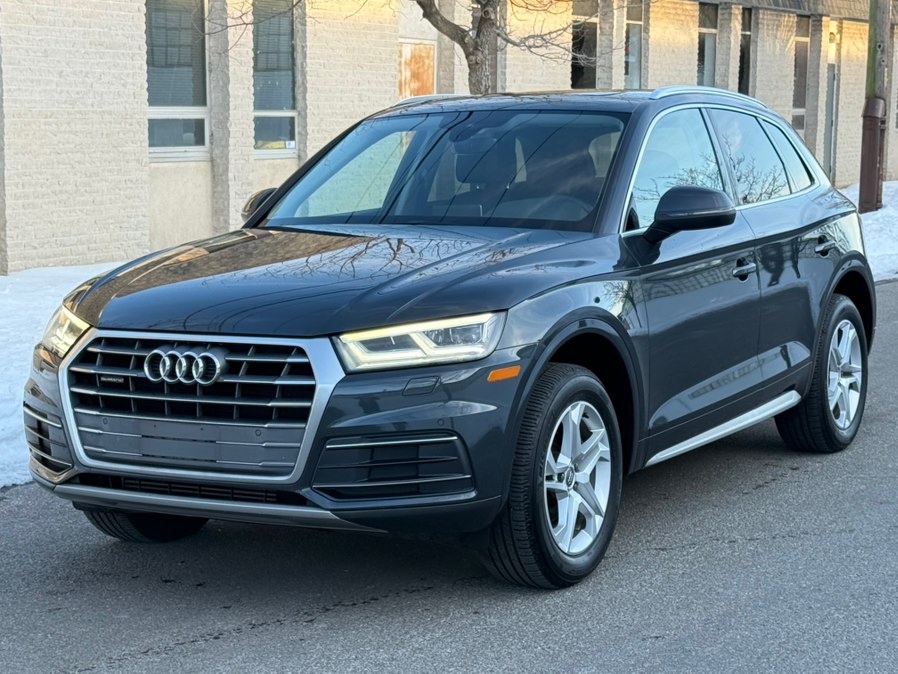 Used 2018 Audi Q5 in Lindenhurst, New York | Cargenic Automotive. Lindenhurst, New York