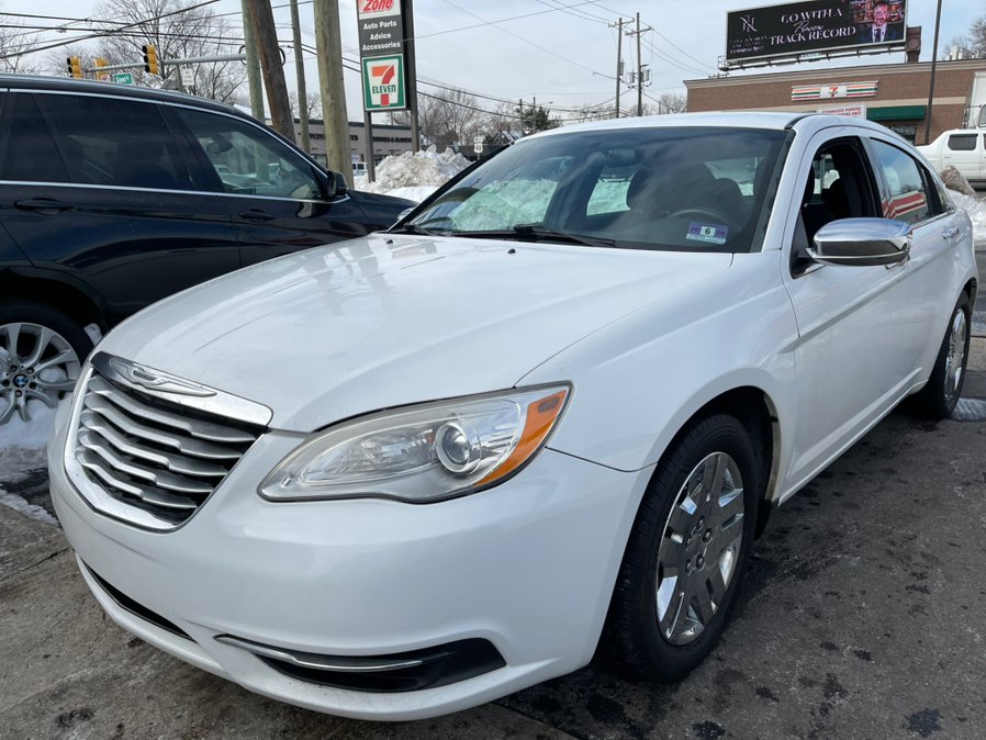 2014 Chrysler 200 LX