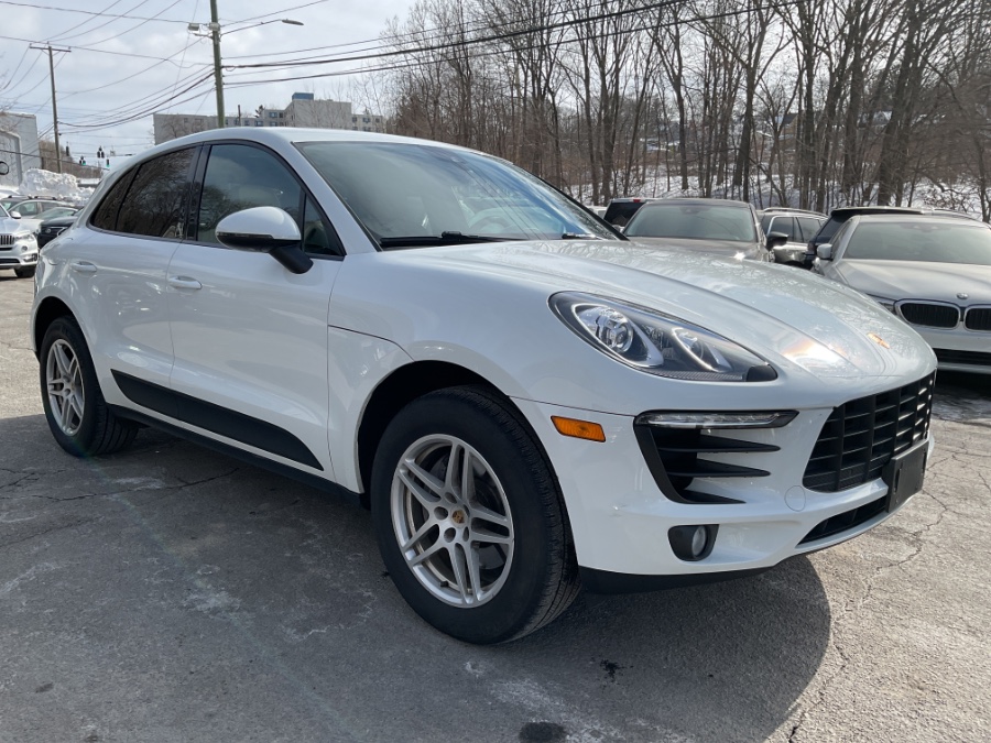 2018 Porsche Macan Base