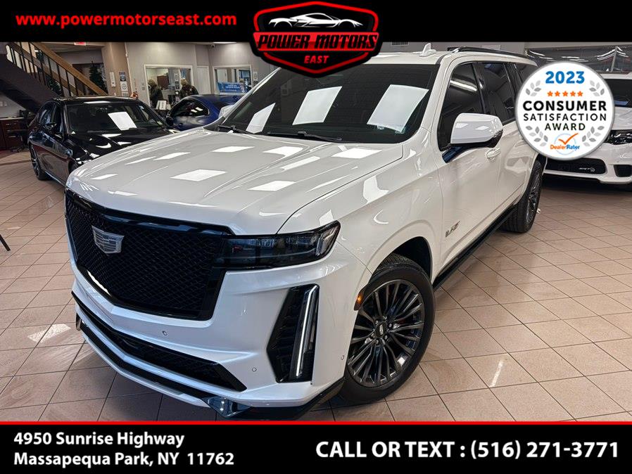 Used 2023 Cadillac Escalade ESV in Massapequa Park, New York | Power Motors East. Massapequa Park, New York