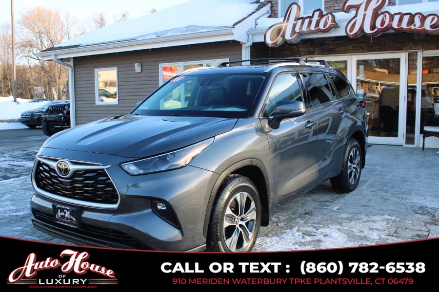 Used 2022 Toyota Highlander in Plantsville, Connecticut | Auto House of Luxury. Plantsville, Connecticut