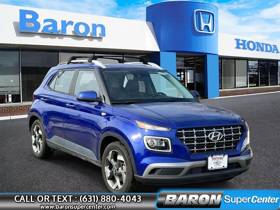 Used 2022 Hyundai Venue in Patchogue, New York | Baron Supercenter. Patchogue, New York