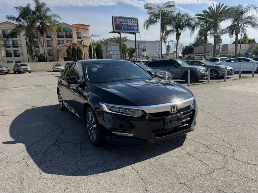 Used 2018 Honda Accord Hybrid in Hawaiian Gardens, California | Luxe Motors. Hawaiian Gardens, California