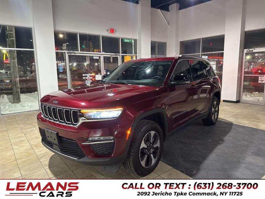 Used 2023 Jeep Grand Cherokee in Commack, New York | Lemans Cars. Commack, New York