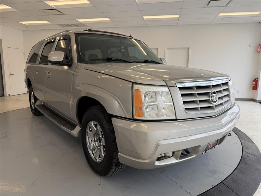 2004 Cadillac Escalade ESV Base
