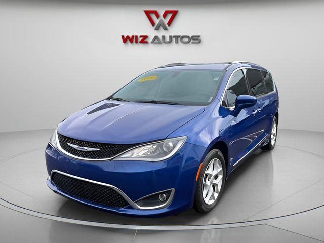 Used 2020 Chrysler Pacifica in Stratford, Connecticut | Wiz Leasing Inc. Stratford, Connecticut