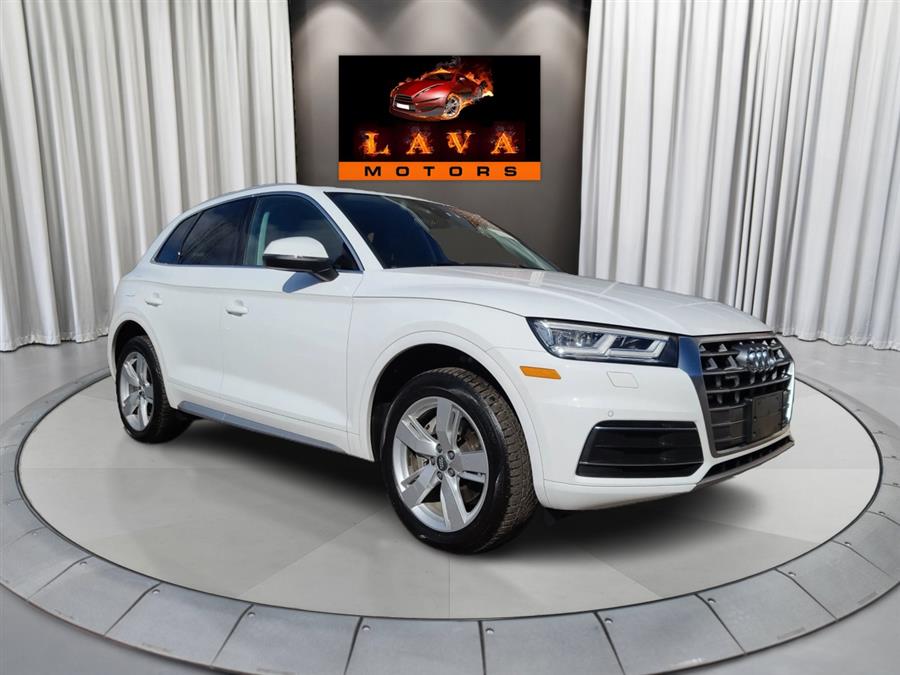 Used 2019 Audi Q5 in Canton, Connecticut | Lava Motors. Canton, Connecticut
