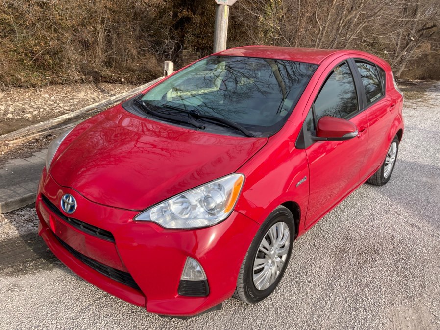 Used 2012 Toyota Prius c in Neosho, Missouri | Xsell Auto LLC. Neosho, Missouri