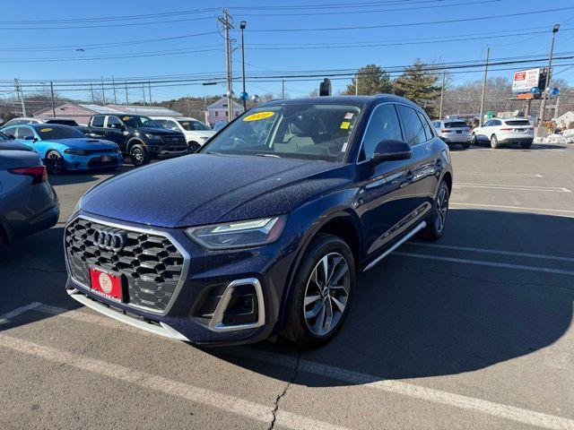 Used 2022 Audi Q5 in Stratford, Connecticut | Wiz Leasing Inc. Stratford, Connecticut