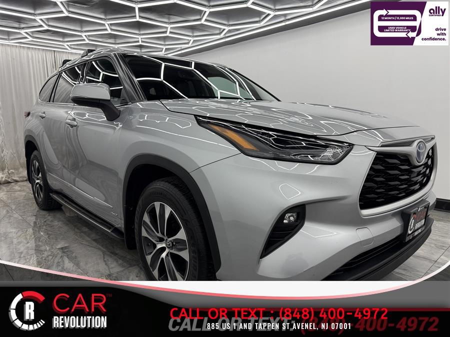 Used 2022 Toyota Highlander in Avenel, New Jersey | Car Revolution. Avenel, New Jersey