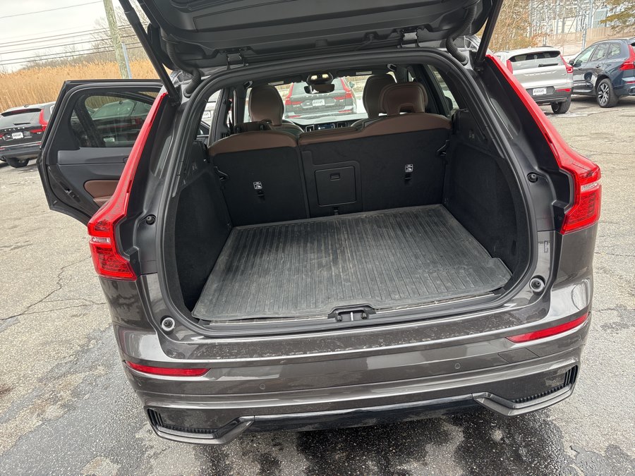 2024 Volvo XC60 Plus - Photo 8