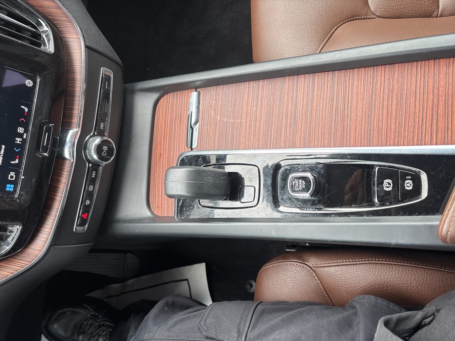 2024 Volvo XC60 Plus - Photo 20