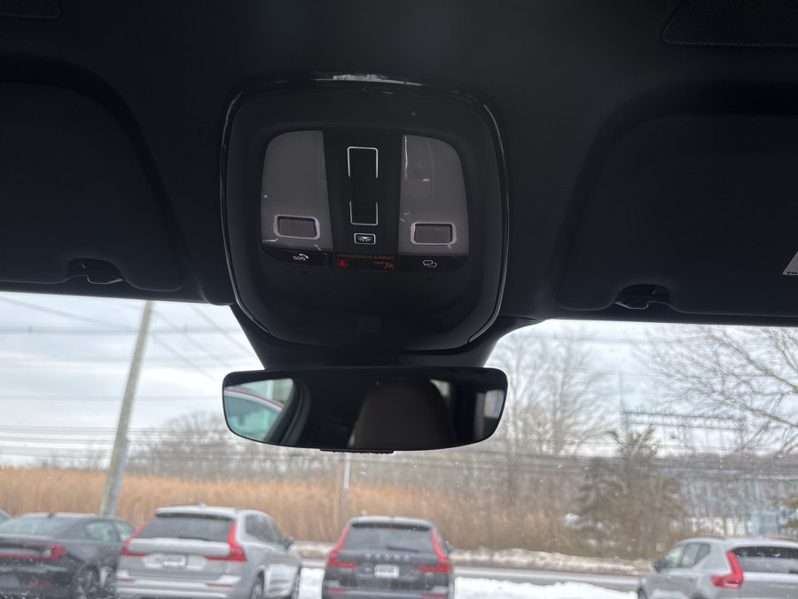 2024 Volvo XC60 Plus - Photo 18