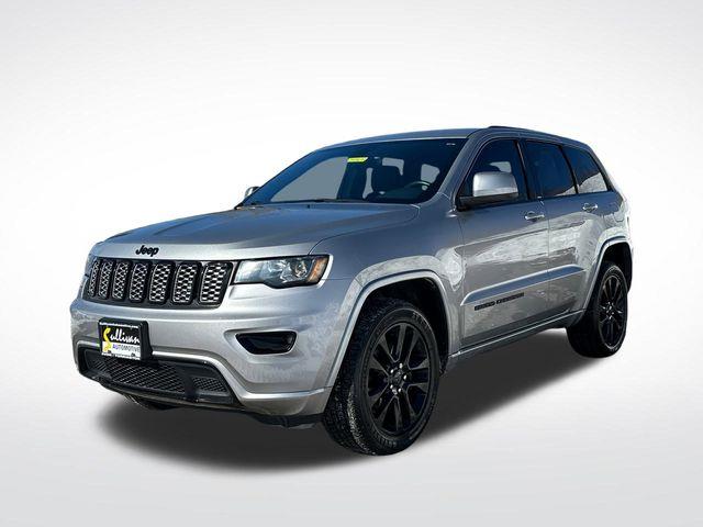 Used 2017 Jeep Grand Cherokee in Torrington, Connecticut | Northwest Hills. Torrington, Connecticut