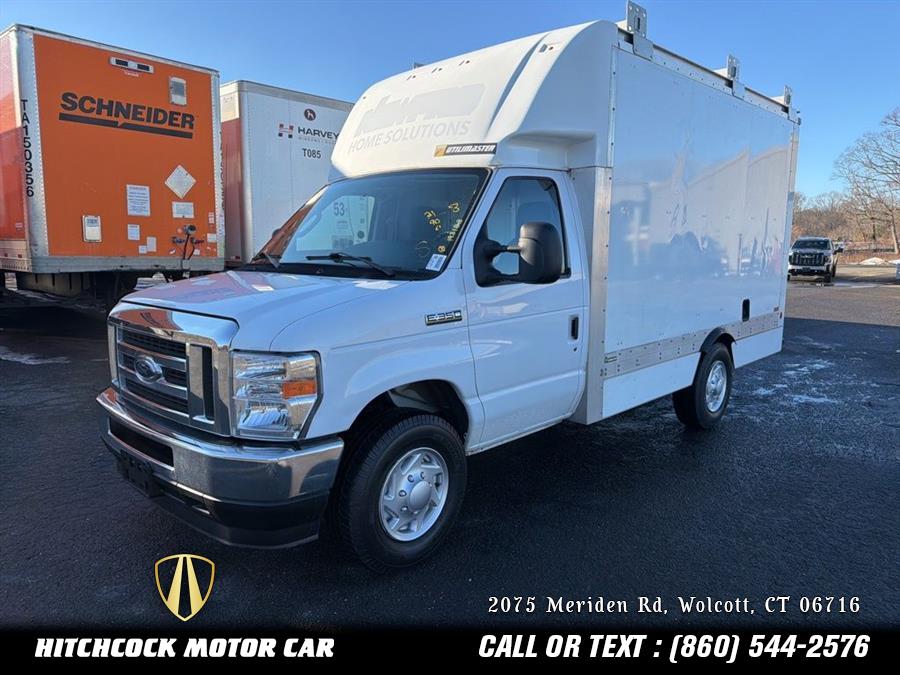 Used 2021 Ford E-350sd in Wolcott, Connecticut | Hitchcock Motor Car. Wolcott, Connecticut