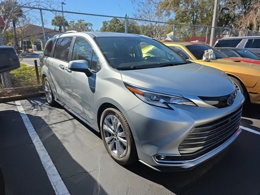 2021 Toyota Sienna Platinum FWD 7-Passenger (Natl), available for sale in Brooklyn, New York | Brooklyn Auto Mall LLC. Brooklyn, New York