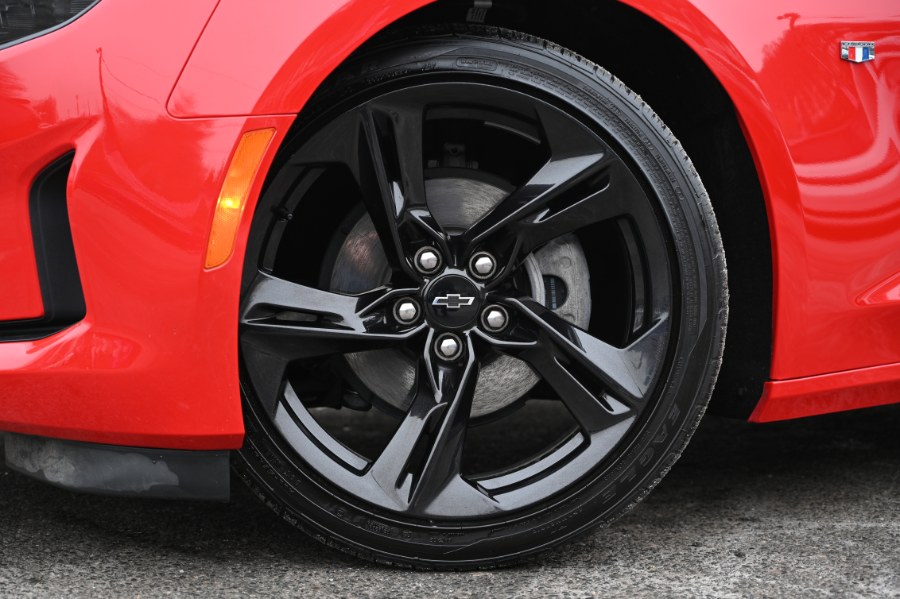 2024 Chevrolet Camaro 1LT - Photo 13