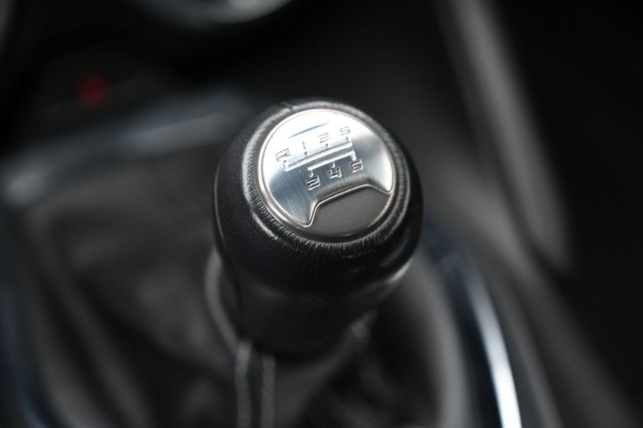 2024 Chevrolet Camaro 1LT - Photo 28