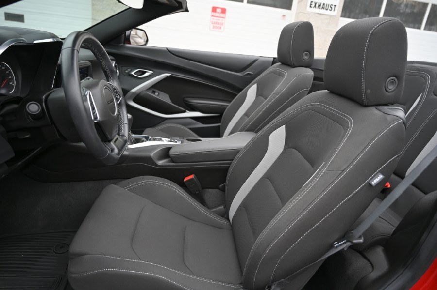 2024 Chevrolet Camaro 1LT - Photo 16