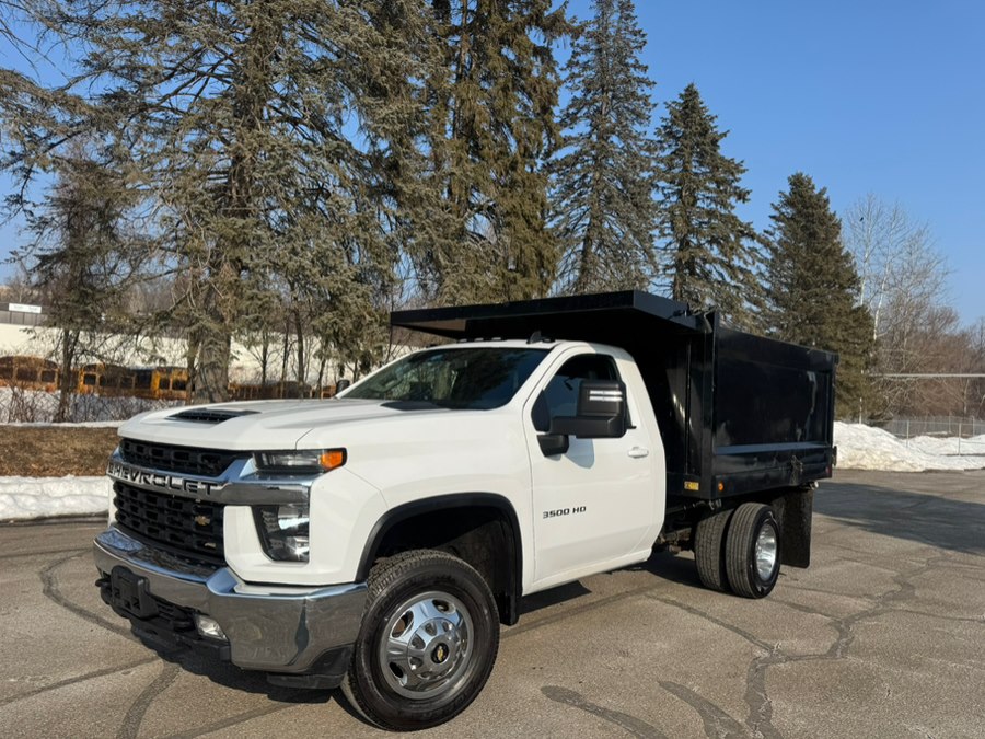 Used 2022 Chevrolet Silverado 3500HD CC in Waterbury, Connecticut | Platinum Auto Care. Waterbury, Connecticut