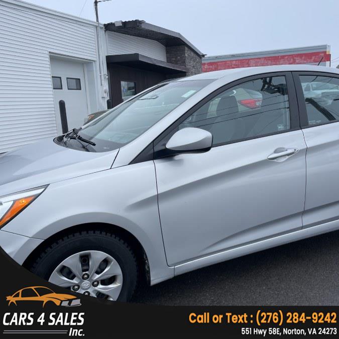 2015 Hyundai Accent GLS 4-Door 6-Speed Automatic's photo