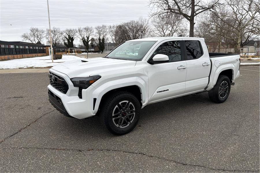 Used 2025 Toyota Tacoma 4WD in Lindenhurst, New York | Power Motor Group. Lindenhurst, New York